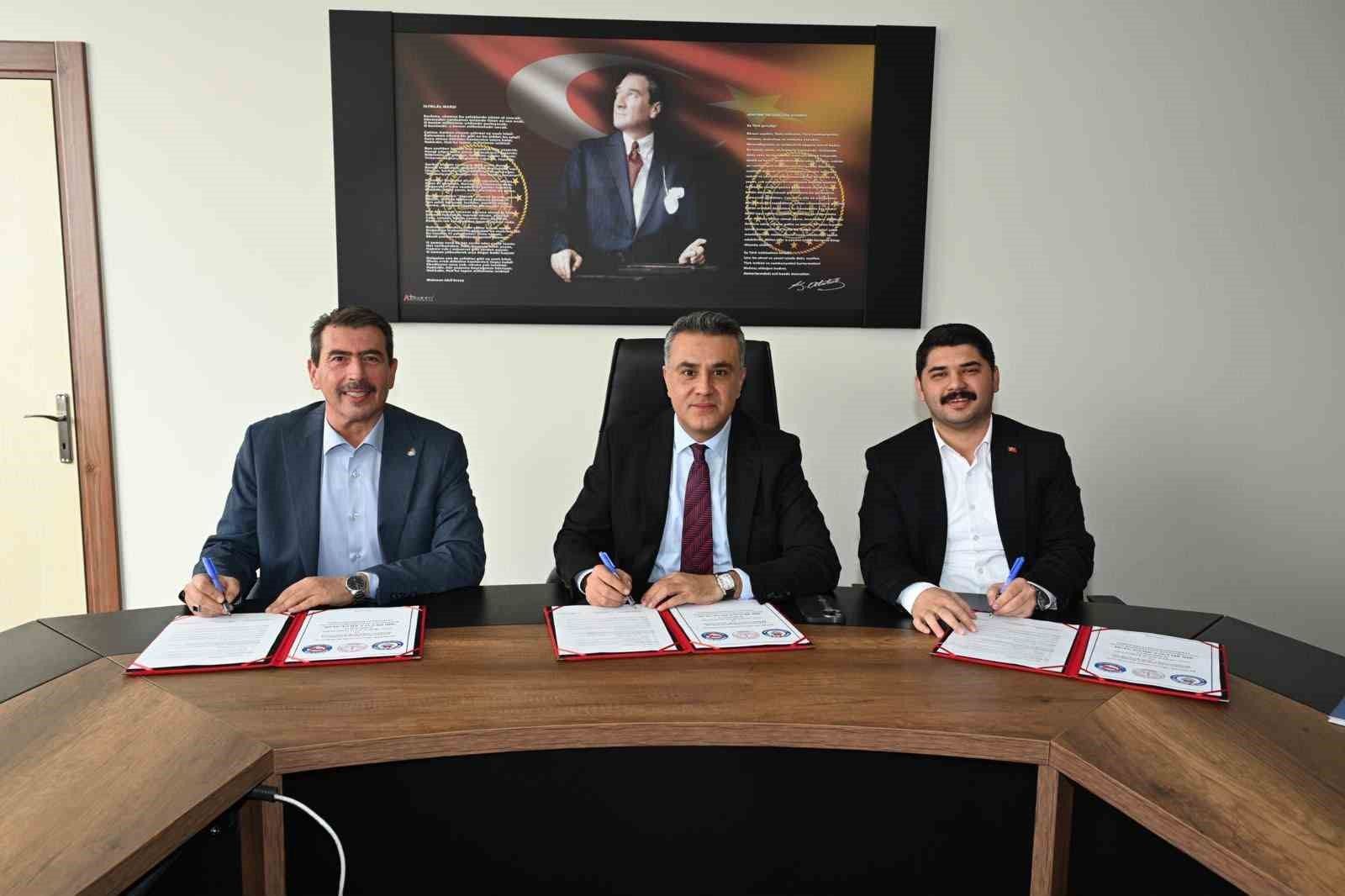 Denizli'de gençlik için dev iş birliği: 'Bir Bilen ile Bilge Nesil' projesi başlıyor