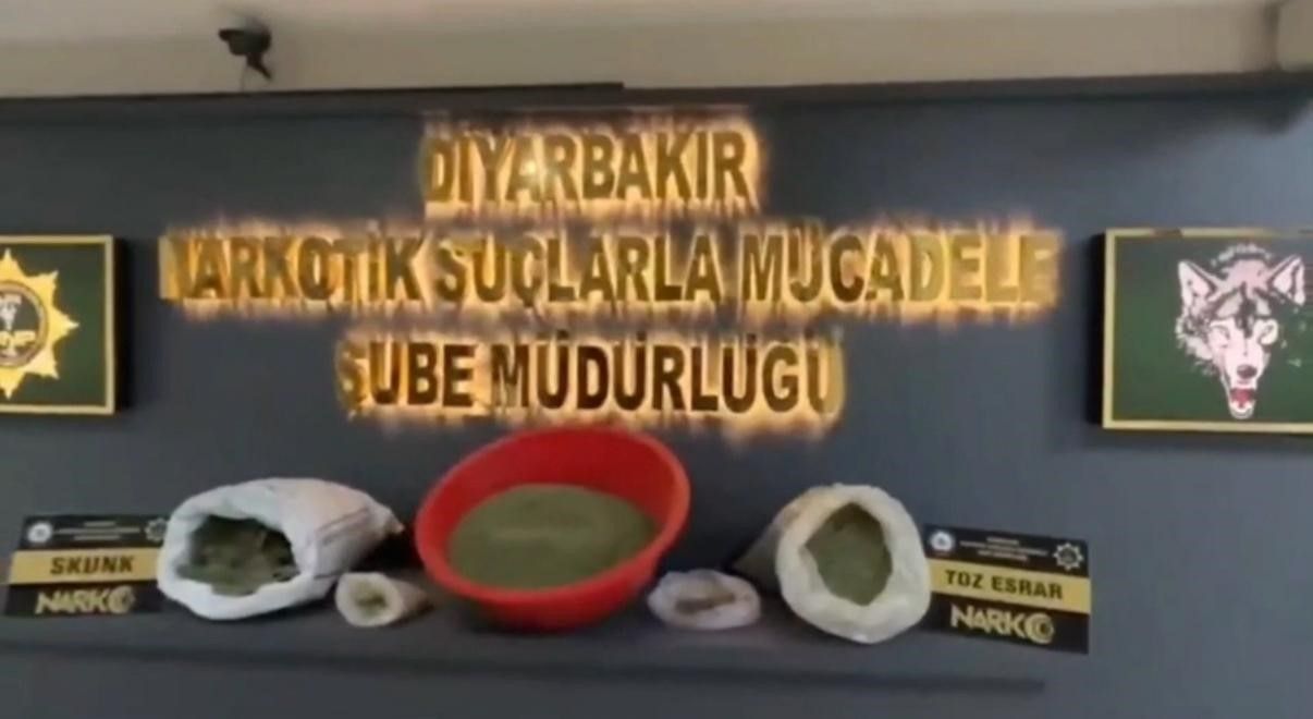 Diyarbakır'da uyuşturucu madde, silah ve mermi ele geçirildi: 67 kişi tutuklandı