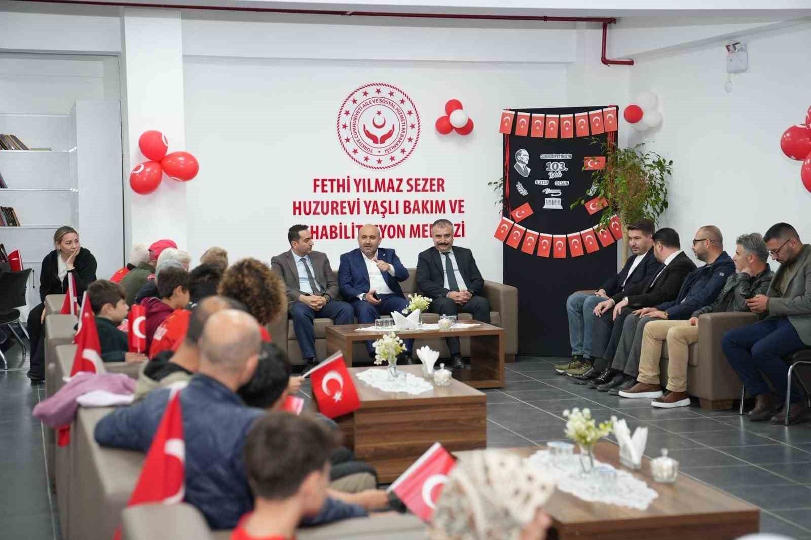 Eskişehir'de Cumhuriyet'in 103. yılında anlamlı buluşma