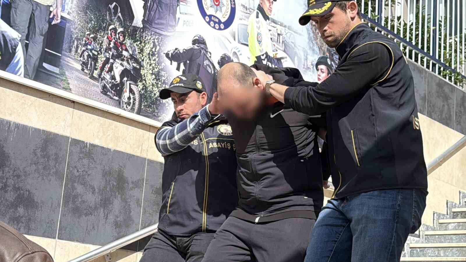 İşlediği suçlardan 30 yıl kesinleşmiş hapis cezası bulunan ve 9 yılı aşkın süredir aranan şüpheli Gaziosmanpaşa'da yakalandı