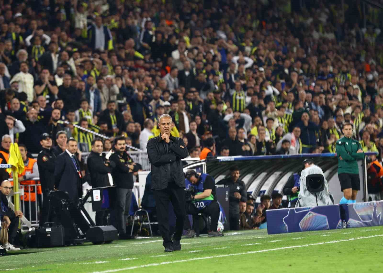İsmail Kartal'a 'istifa' tezahüratları