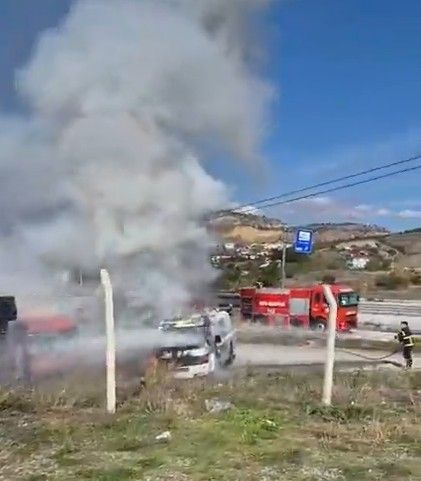 Kastamonu'da park halindeki tanker alev alev yandı