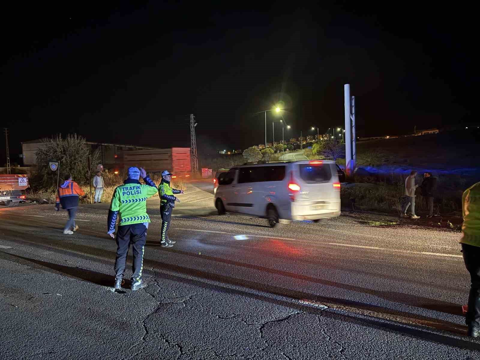 Kayseri'de trafik kazası: 3 ölü, 1 yaralı