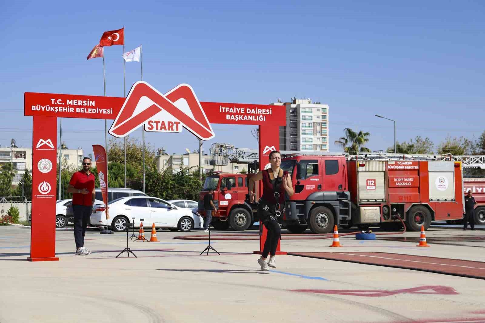 Mersin'de 50 itfaiye eri alımı için 250 aday ter döktü
