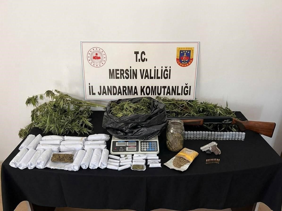 Mersin'de uyuşturucu operasyonlarında 4 şüpheli tutuklandı