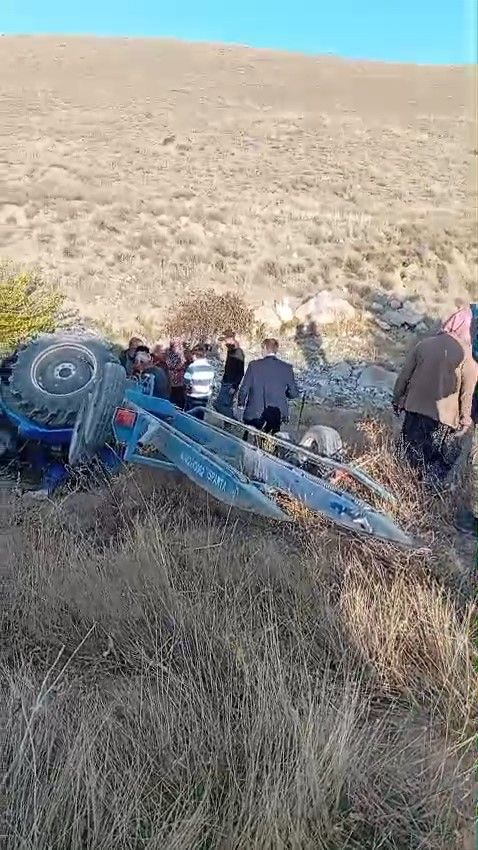 Niğde'de traktör devrildi: 1 ağır yaralı