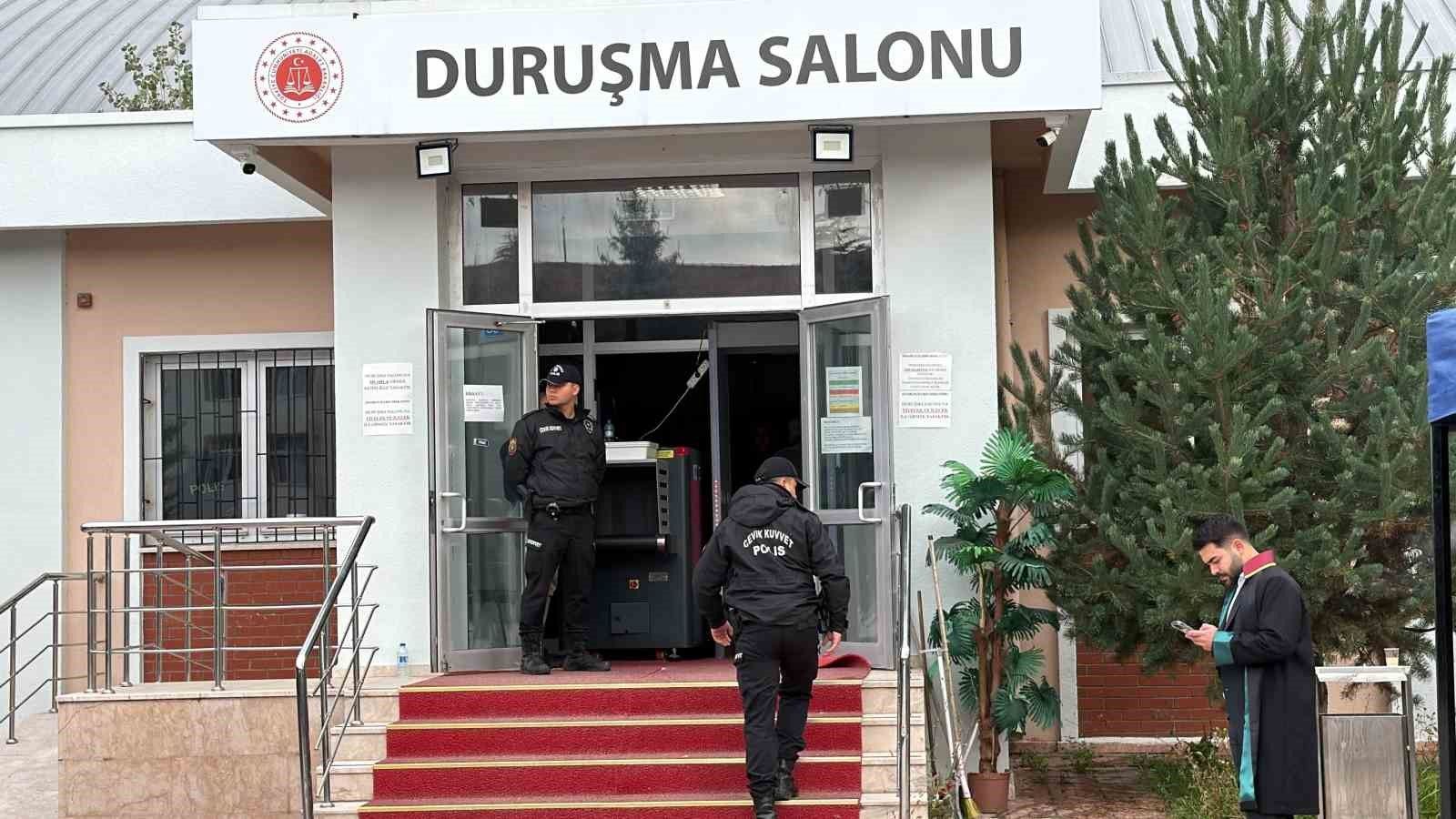 Sanık Sarıyıldız: 'Tanju Özcan'ın talimatıyla parayı Süleyman Can'a götürdüm'