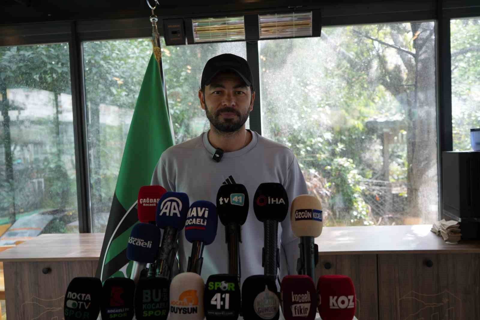 Selçuk İnan: 'Beşiktaş karşılaşmasından çok iyi bir oyun ve mücadeleyle ayrıldık'