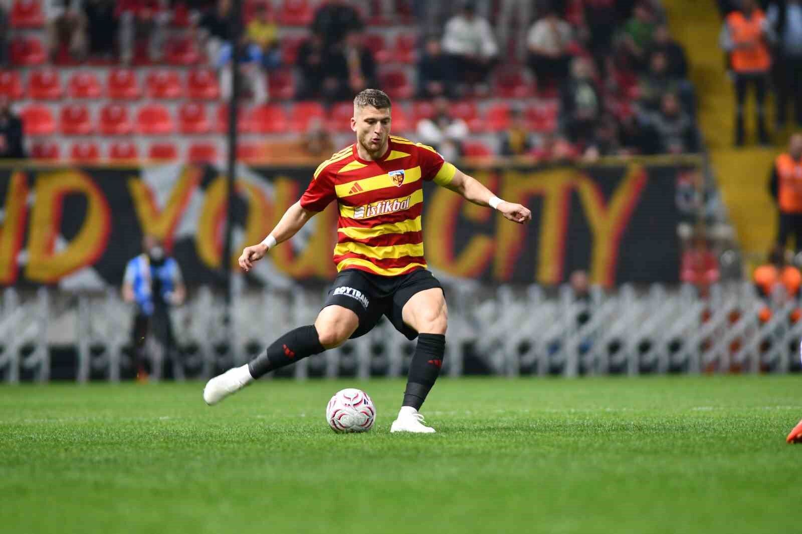 Semih Güler Antalyaspor maçında forma giyemeyecek