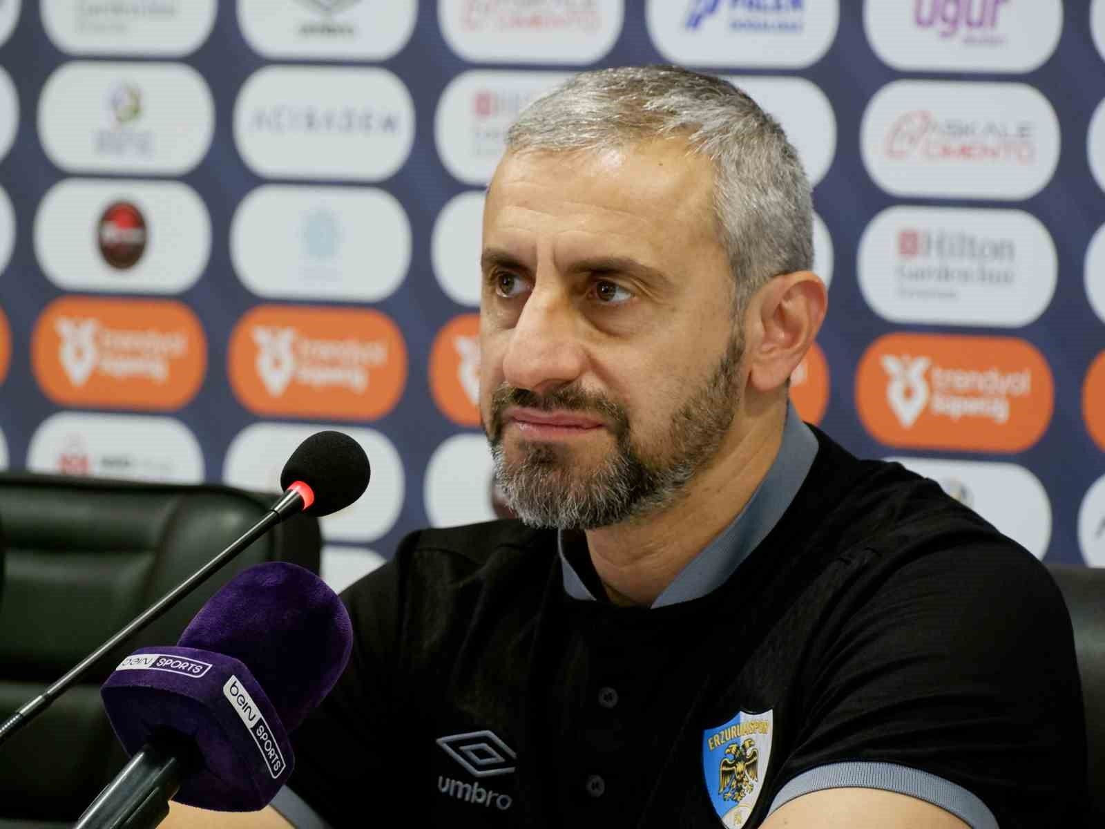 Serkan Özbalta: 'Hayal dünyasına kapılmadan gerçekçi olmak gerekiyor. İnşallah ligi ilk 10 içinde bitiririz'