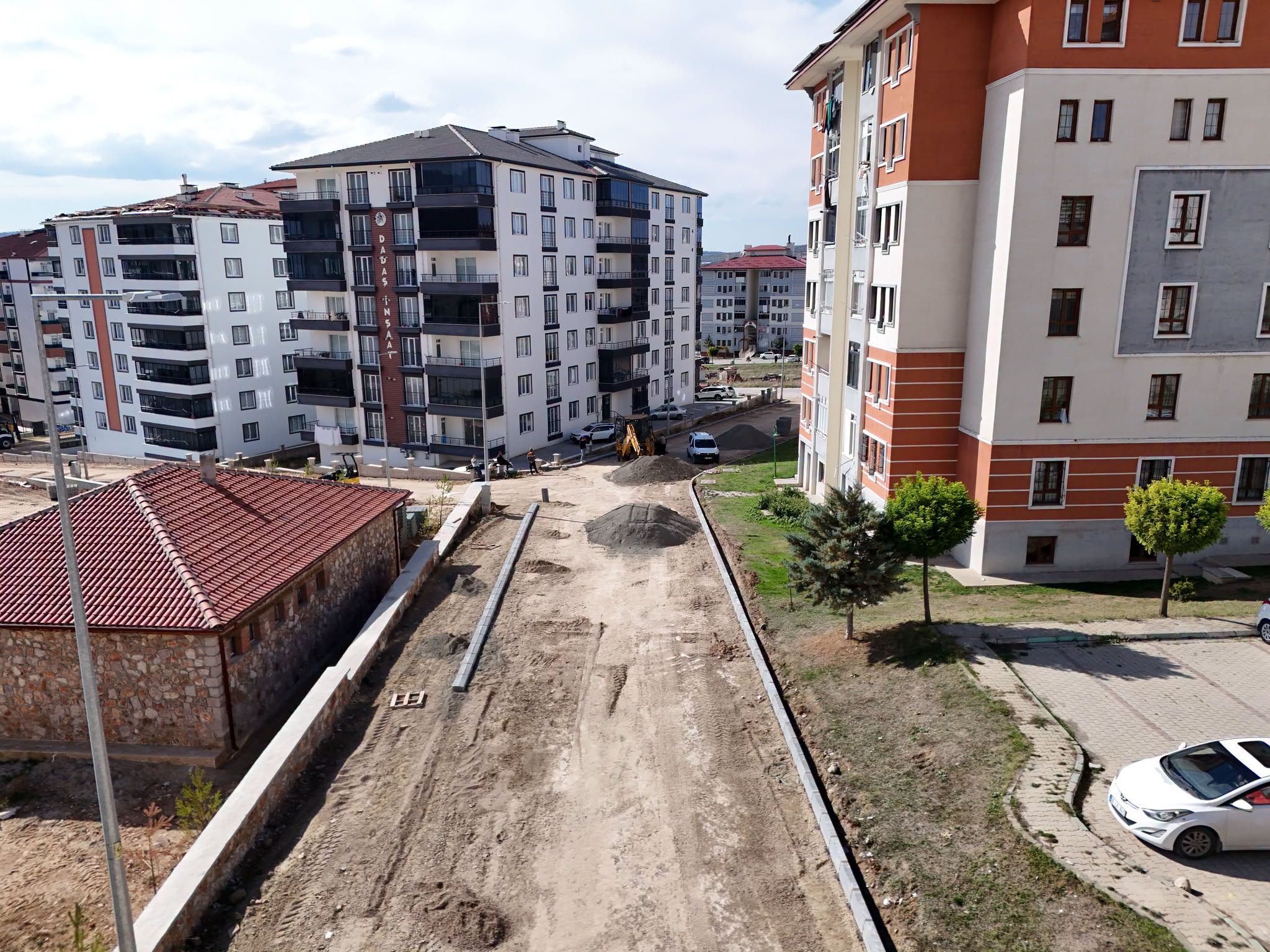 Akdağmadeni'nde 9 Sokak Tamamlandı, Yeni Alanlar Başladı (3)