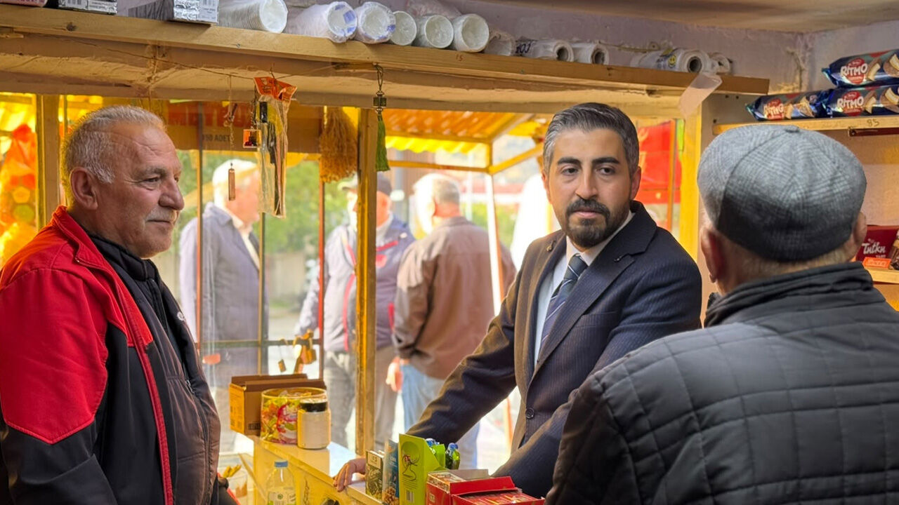 Başkan Kazım Emiroğlu Şimşek'in Mahalle Ziyaretleri Hız Kesmiyor (1)